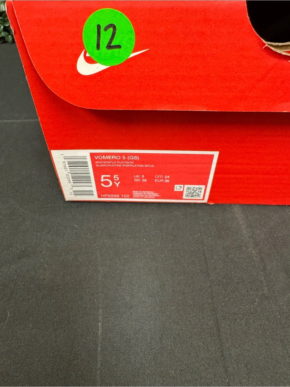Nike Vomero 5 (GS) - Y5.5